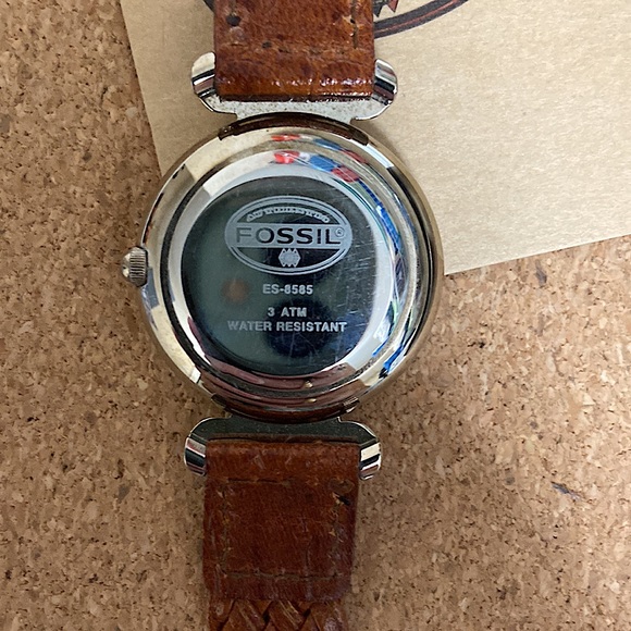 Vintage Floating Gemstone Fossil Watch - Picture 4 of 5